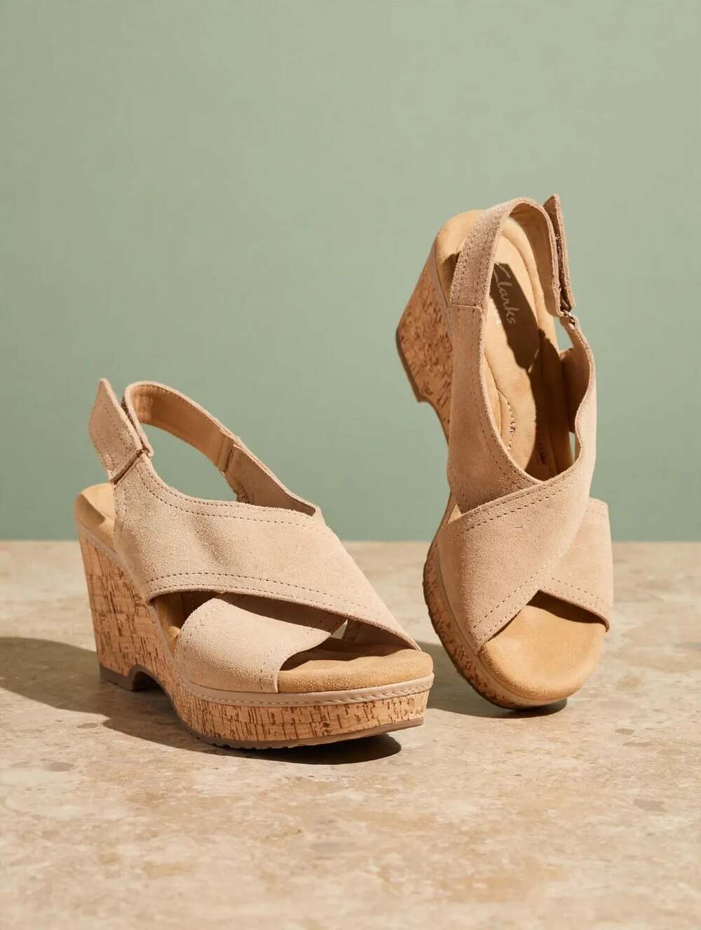 Clarks Giselle Cove Women's Suede Sand Leather Wedge Sandal Size 10